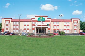 La Quinta By Wyndham O'fallon, Il - St. Louis O'Fallon