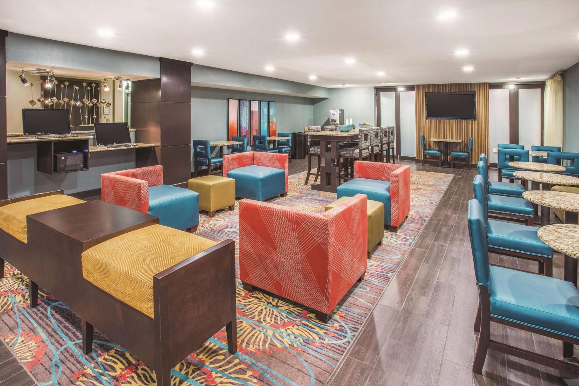 La Quinta By Wyndham O'fallon, Il - St. Louis